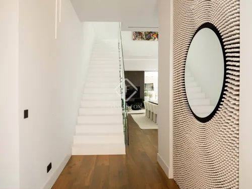 4 Bedrooms House / Villa in Calle Montemayor