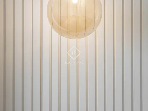 3 Bedrooms Apartment in Enric Granados