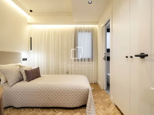 3 Bedrooms Apartment in Enric Granados