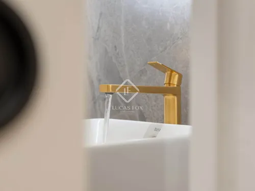 3 Bedrooms Apartment in Enric Granados