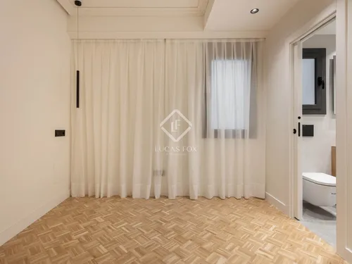 3 Bedrooms Apartment in Enric Granados