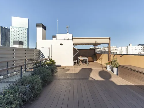 4 Bedrooms Apartment in Espronceda