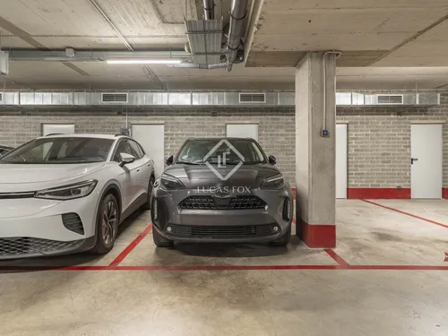 4 Bedrooms Apartment in Espronceda