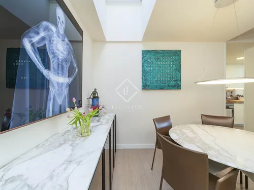 4 Bedrooms Apartment in Espronceda