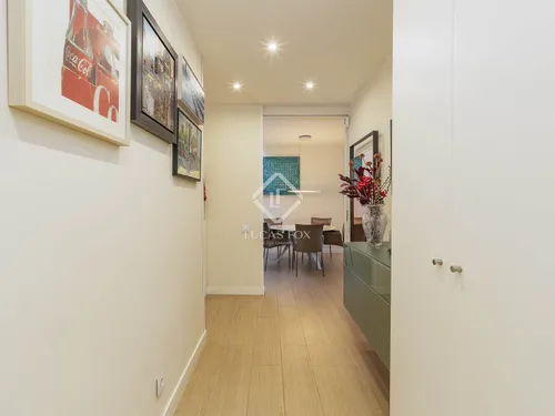 4 Bedrooms Apartment in Espronceda