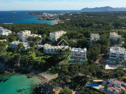 4 Bedrooms House / Villa in Calle des Vedranell