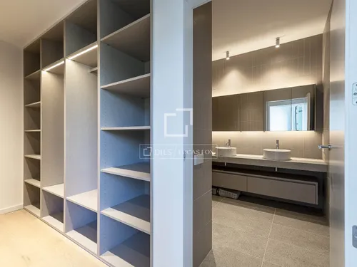 3 Bedrooms Apartment in Rambla Catalunya