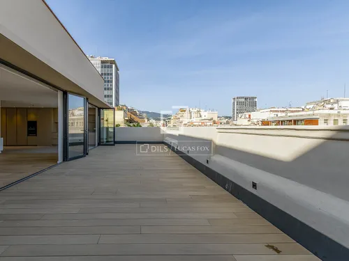 3 Bedrooms Apartment in Rambla Catalunya