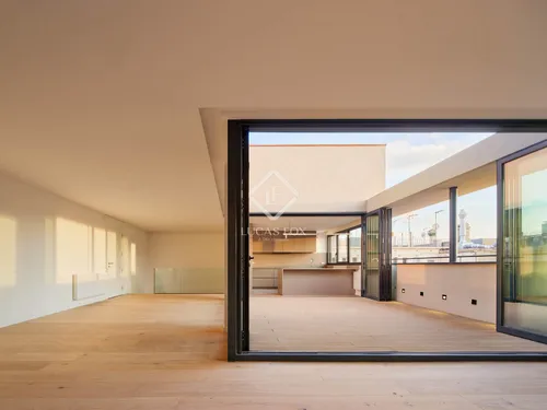 3 Bedrooms Apartment in Rambla Catalunya