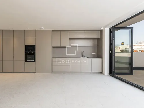 3 Bedrooms Apartment in Rambla Catalunya