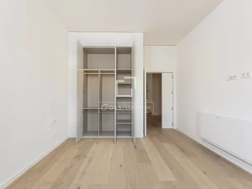 3 Bedrooms Apartment in Rambla Catalunya