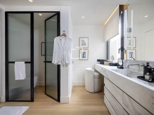 5 Bedrooms House / Villa in Bosc