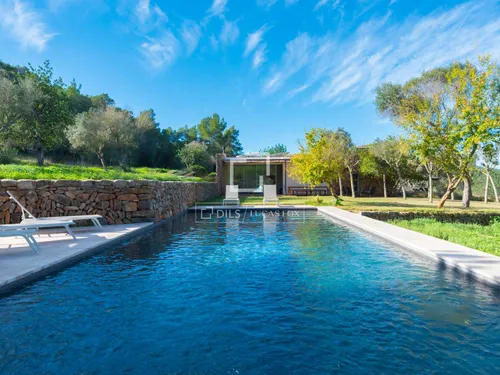 Elegant 7-Bedroom 200 years old - perfectly maintained Finca for Sale in Santa Eulalia, Ibiza