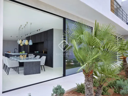 5 Bedrooms House / Villa in Carrer Dalt