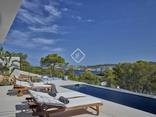 5 Bedrooms House / Villa in Carrer Dalt
