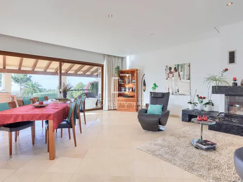 4 Bedrooms House / Villa in DS 8742- SA CASA BLANCA (PUN 6 N2dup-A