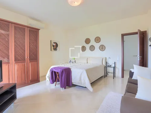 4 Bedrooms House / Villa in DS 8742- SA CASA BLANCA (PUN 6 N2dup-A