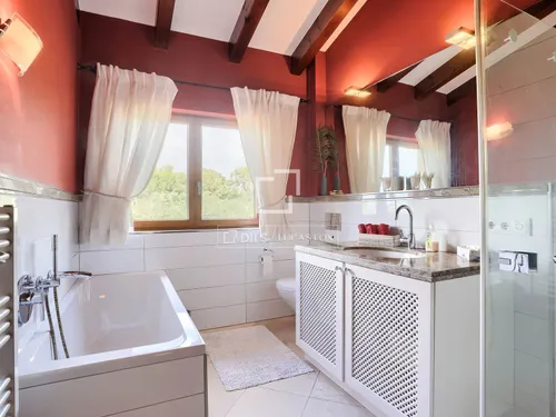 4 Bedrooms House / Villa in DS 8742- SA CASA BLANCA (PUN 6 N2dup-A