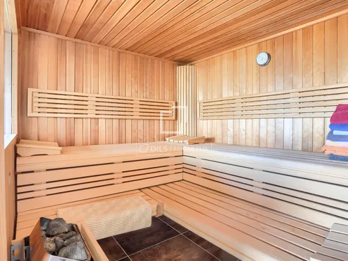 4 Bedrooms House / Villa in DS 8742- SA CASA BLANCA (PUN 6 N2dup-A