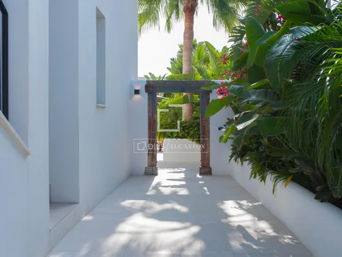 4 Bedrooms House / Villa in C. de l´Olivera