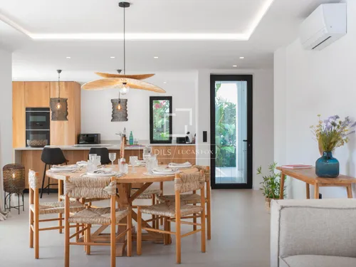 4 Bedrooms House / Villa in C. de l´Olivera