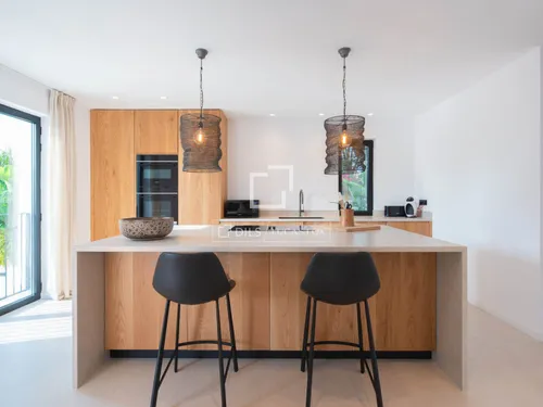 4 Bedrooms House / Villa in C. de l´Olivera