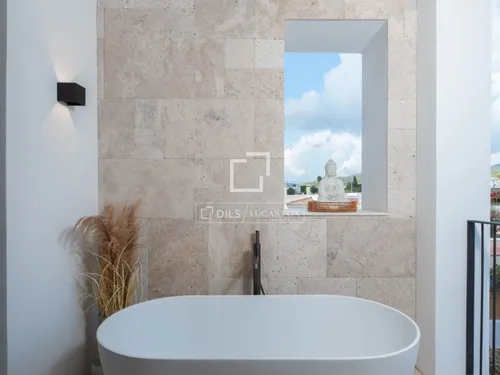 4 Bedrooms House / Villa in C. de l´Olivera