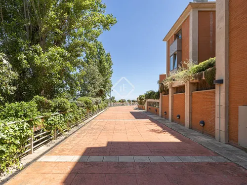 4 Bedrooms House / Villa in gaziel