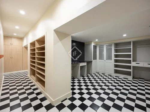 4 Bedrooms House / Villa in gaziel