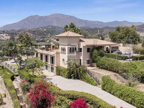 5 Bedrooms House / Villa in Cerro Alonso Diaz