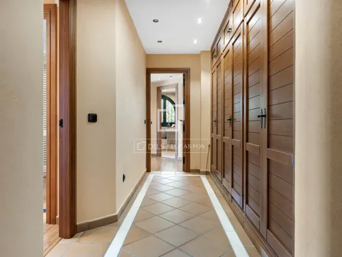 5 Bedrooms House / Villa in Cerro Alonso Diaz