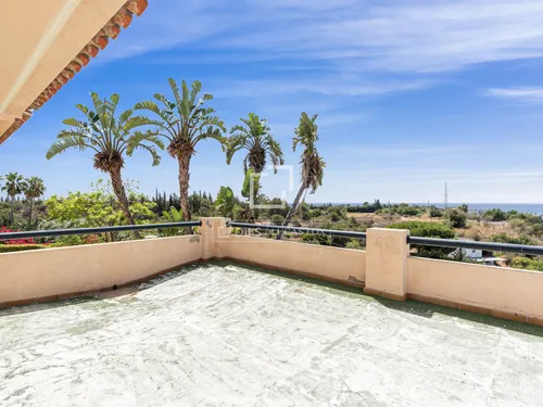 5 Bedrooms House / Villa in Cerro Alonso Diaz