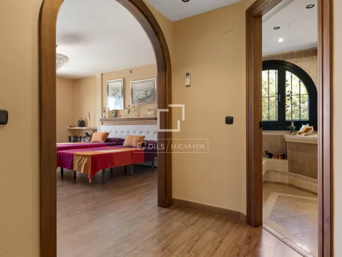 5 Bedrooms House / Villa in Cerro Alonso Diaz