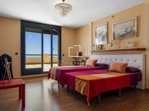 5 Bedrooms House / Villa in Cerro Alonso Diaz