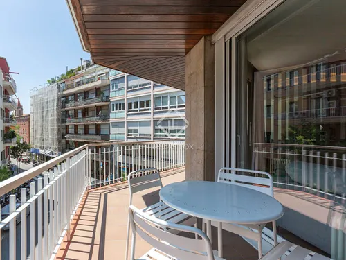 4 Bedrooms Apartment in Plaza Adria