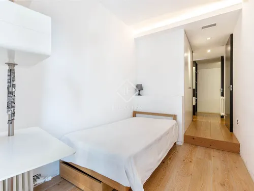 4 Bedrooms Apartment in Plaza Adria