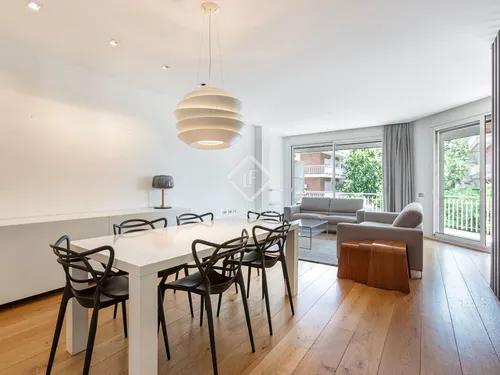 4 Bedrooms Apartment in Plaza Adria
