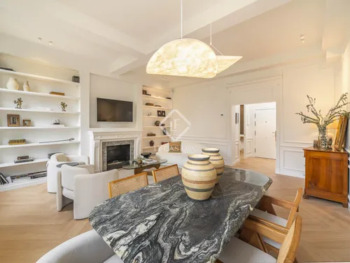 Excellent 3 Bedroom apartment for sale in Eixample Right, Barcelona