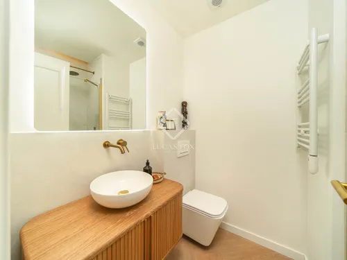 3 Bedrooms Apartment in Girona