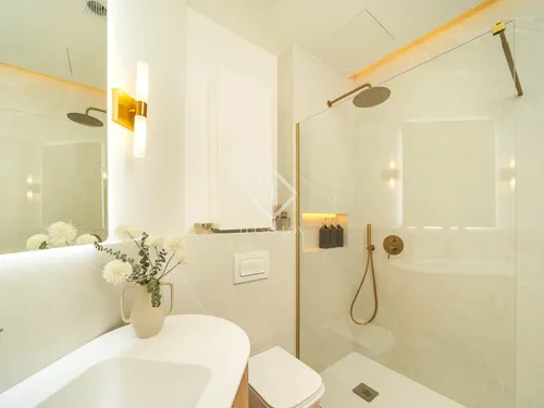 3 Bedrooms Apartment in Girona