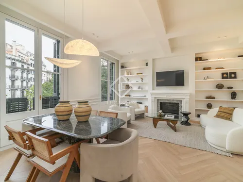 3 Bedrooms Apartment in Girona