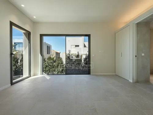 4 Bedrooms House / Villa in ARBOCERA