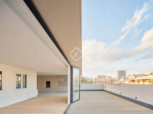 2 Bedrooms Apartment in Rambla Catalunya
