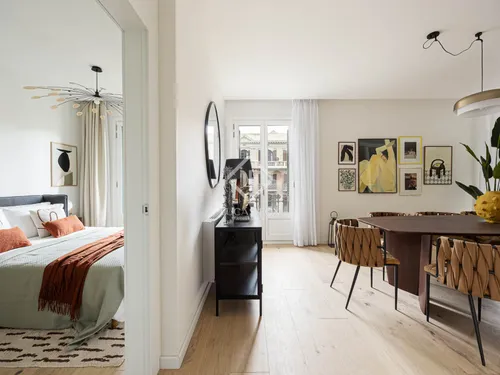 2 Bedrooms Apartment in Rambla Catalunya