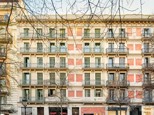 2 Bedrooms Apartment in Rambla Catalunya
