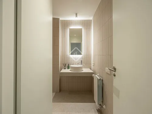 2 Bedrooms Apartment in Rambla Catalunya