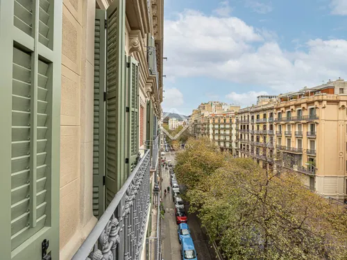 2 Bedrooms Apartment in Rambla Catalunya