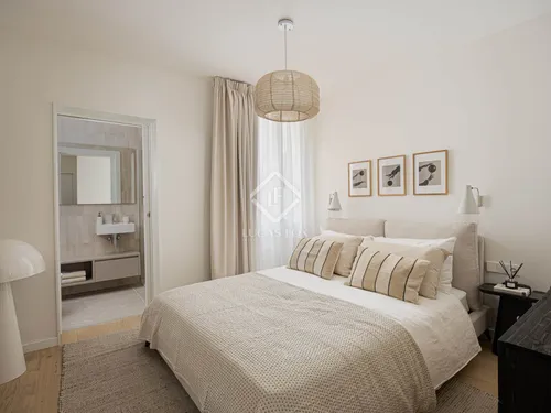 2 Bedrooms Apartment in Rambla Catalunya