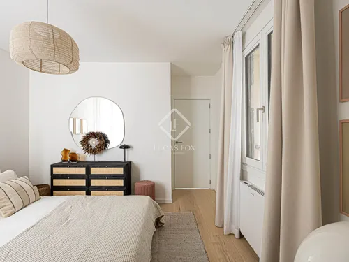 2 Bedrooms Apartment in Rambla Catalunya