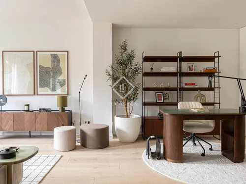 2 Bedrooms Apartment in Rambla Catalunya